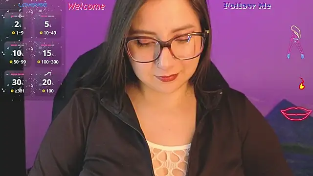 Roxxanne_Bail's cam snapshot