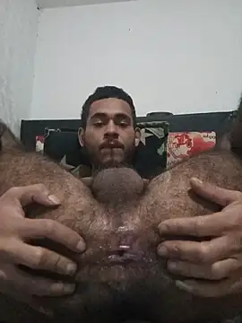 MaximoSualteza777 live sex cam