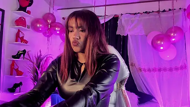 KloeeCavallier's cam snapshot