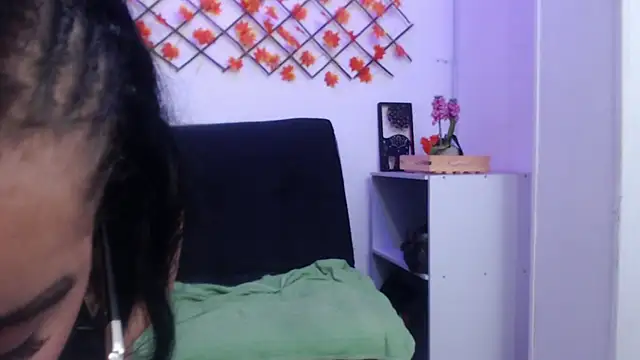 Eric_and_Alisson's cam snapshot