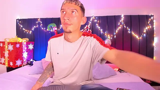 dominik_thompson777's cam snapshot