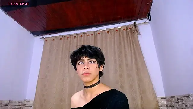 DaraKat18 live sex cam