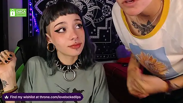 lovelockedlips's cam snapshot