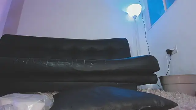 Nikkita_Dragon live sex cam