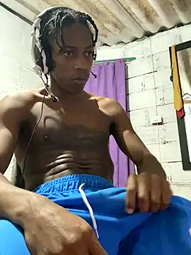 Larry-n-clouds's cam snapshot