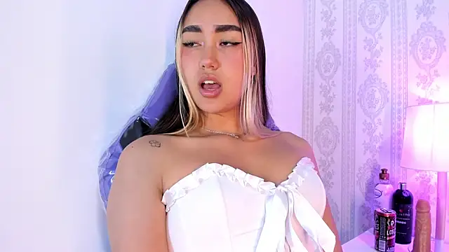 liaa_18 live sex cam