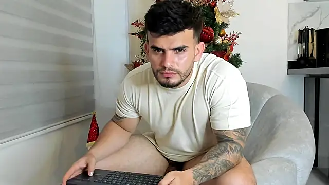 Ricardogo19 live sex cam