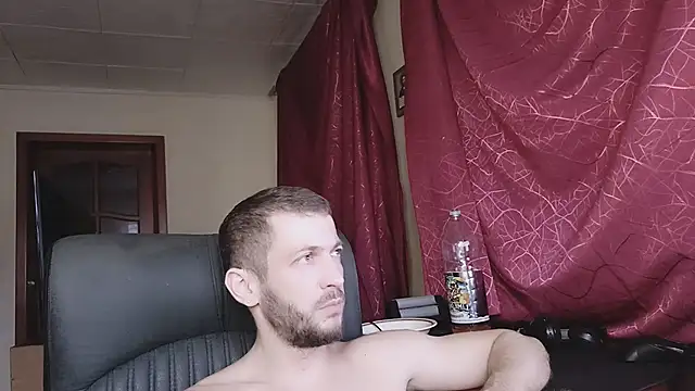 333Alone_in_theDark777's cam snapshot