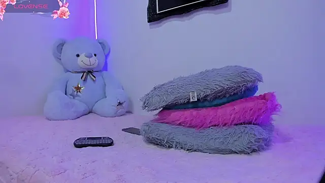 liz_25b's cam snapshot