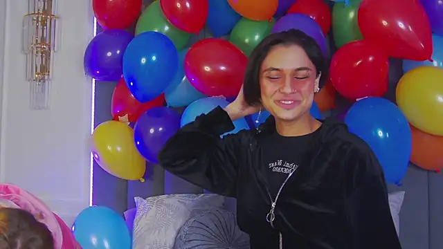 CaitlinSugar live sex cam