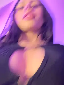 Laura-Khalifa live sex cam