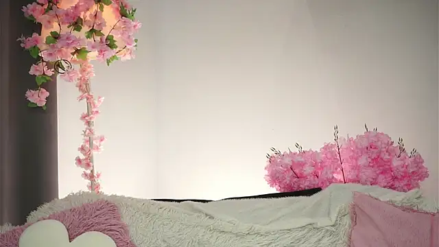 AmiLewis live sex cam