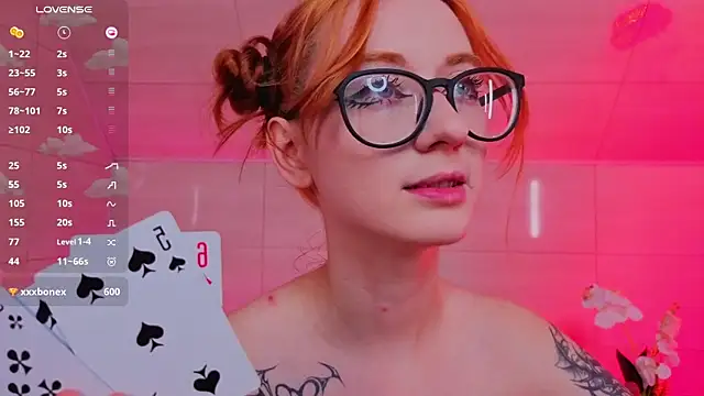 WICKEDEMBER live sex cam