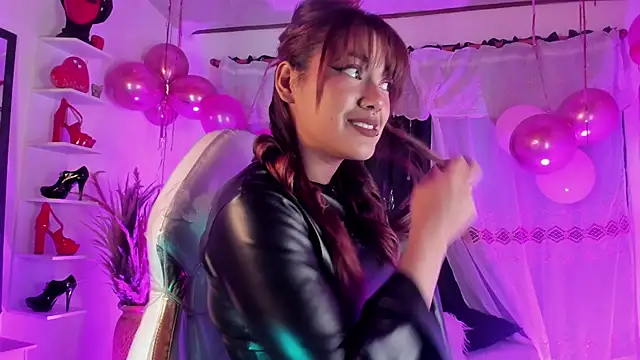 KloeeCavallier's cam snapshot