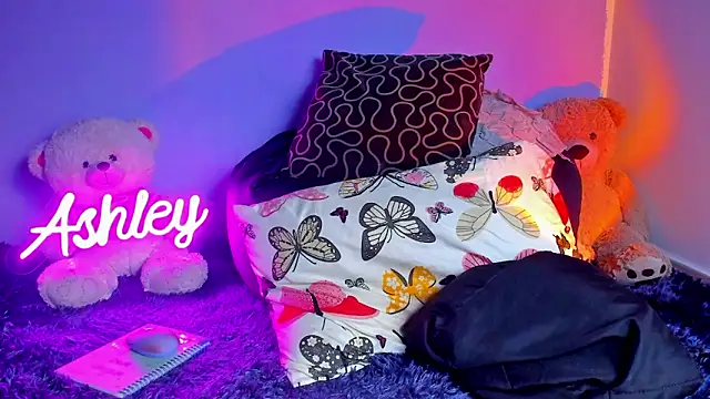 1Ashley_'s cam snapshot