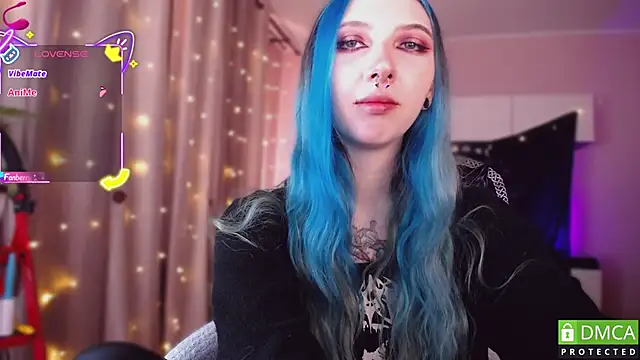 JustMeowGirl's cam snapshot