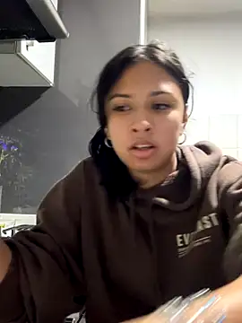 lynn9000 live sex cam