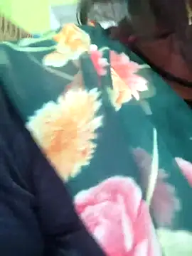 Sexi_shivani live sex cam