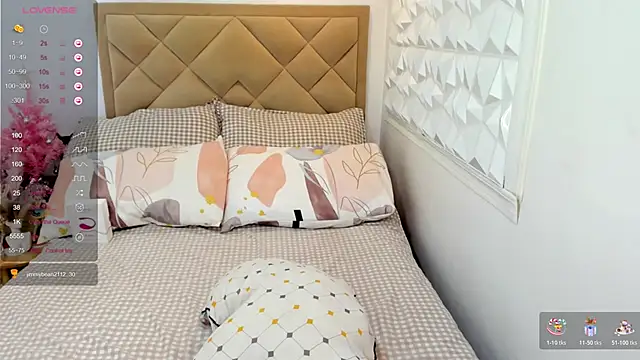 TsHeartXxx live sex cam