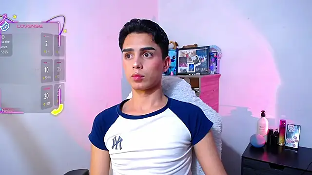 OwenBluee's cam snapshot