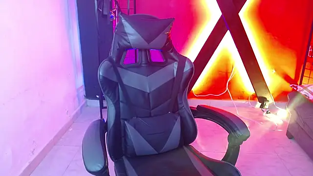 alan_dominat's cam snapshot