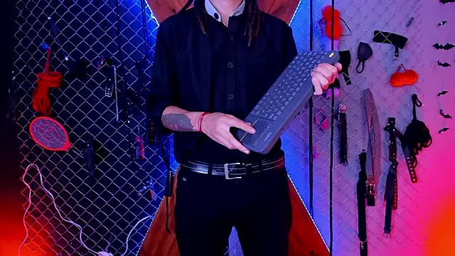 Master_king_leonidas_bdsm's cam snapshot