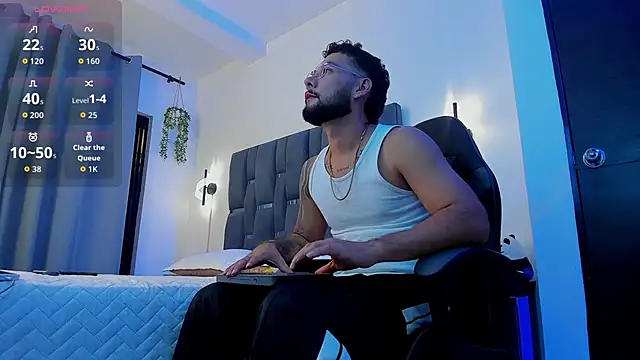 noah_corvelle's cam snapshot