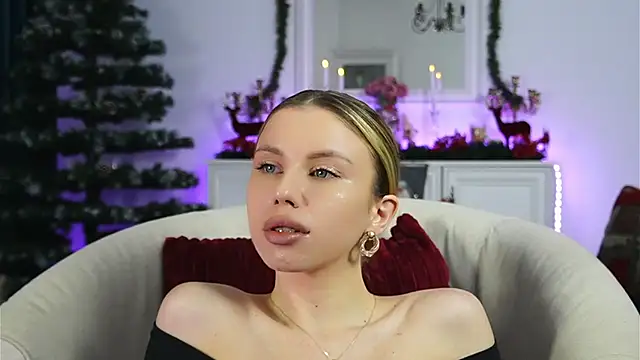 ivyleague_'s cam snapshot