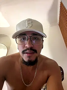 Noa_N_Luxy's cam snapshot