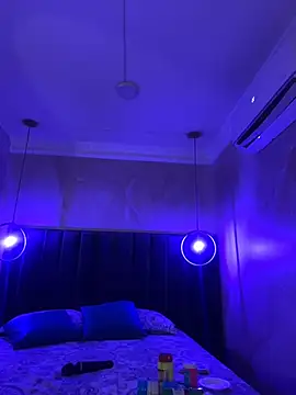 Maxim-Walker live sex cam