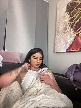 Hilary_pinkk live sex cam