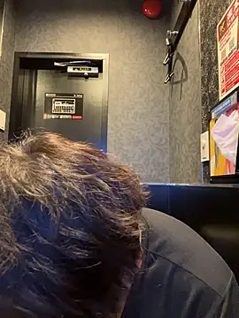 yuuki8910 live sex cam