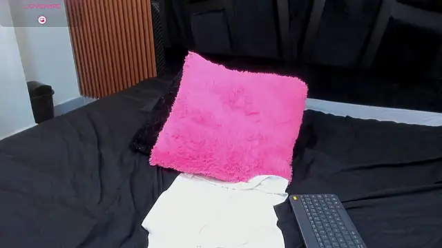 Valka_Ross's cam snapshot