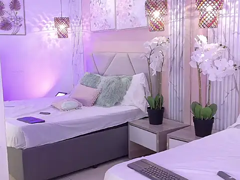 AshleyGinger_'s cam snapshot