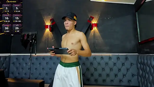 liam_coleman25 live sex cam