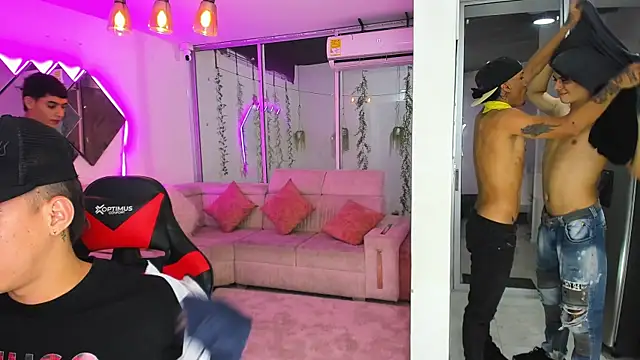 Houseofwarrios live sex cam