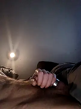 handsome8inchh's web cam