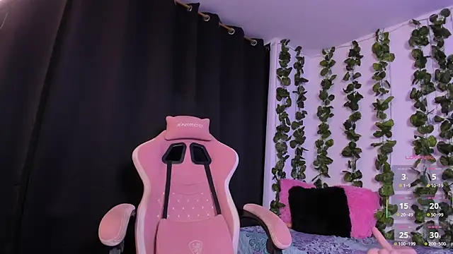 ashley_morgan_18's cam snapshot