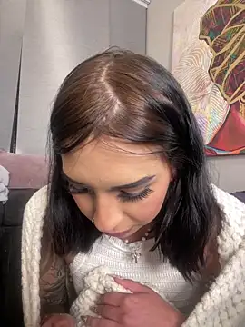 Hilary_pinkk live sex cam