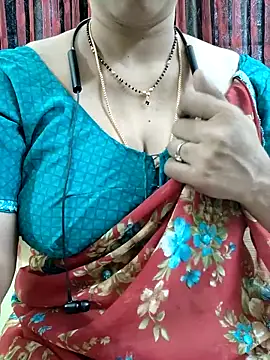 bhuvana_555's cam snapshot