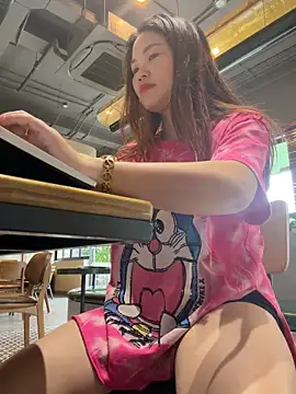 Emily_9xx's cam snapshot