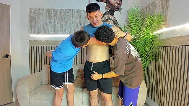 Justingsex1 live sex cam