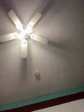 MyHoneyFrida live sex cam