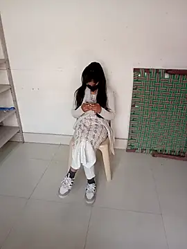 Sunita-collage's cam snapshot