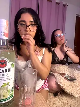 Emily-14's cam snapshot