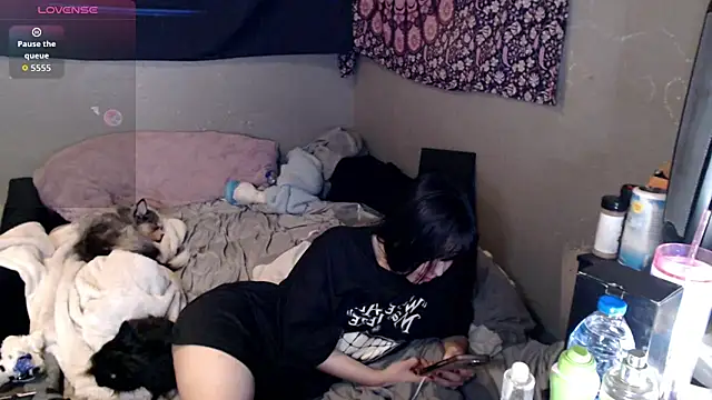 London_Ray's cam snapshot