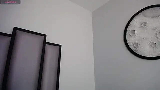 Lucy-23's cam snapshot