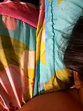 lady_and_charly's cam snapshot