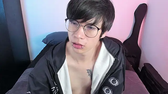 Adventure_twinks's cam snapshot