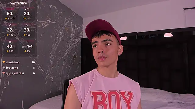 NicoKingg_'s cam snapshot